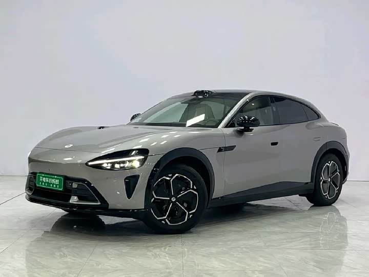 Фото 1 - Xiaomi YU7