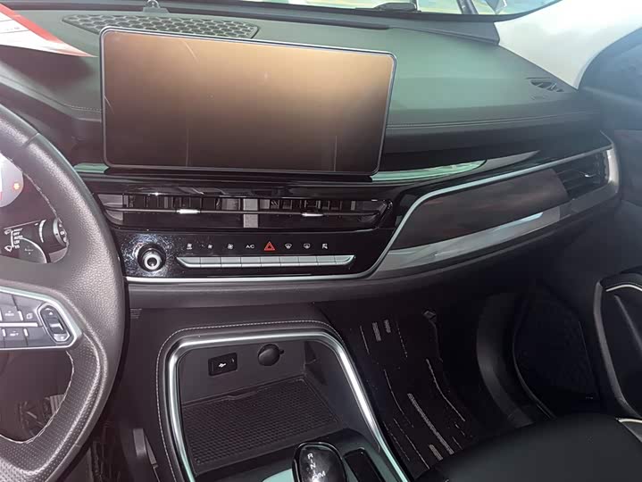 Фото 8 - Haval H6