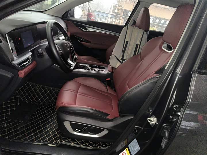 Фото 15 - Changan CS75 Plus