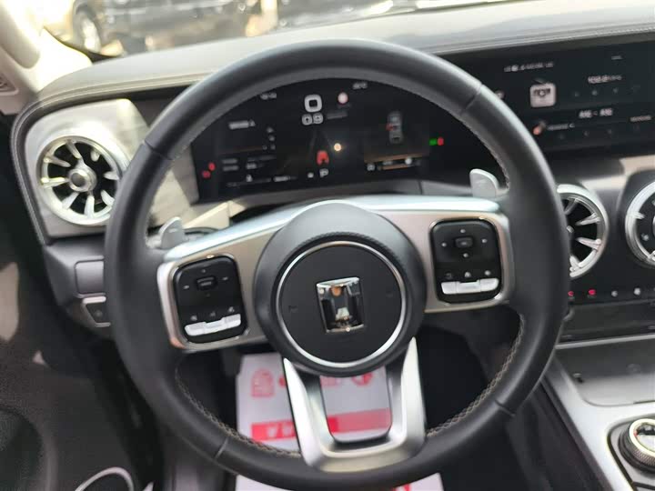 Фото 11 - Tank 300