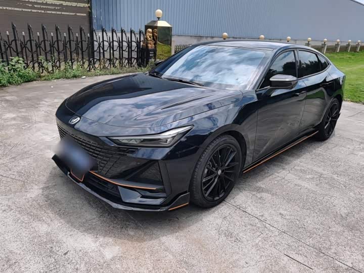 Фото 1 - Changan UNI-V