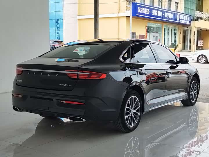 Фото 12 - Geely Preface