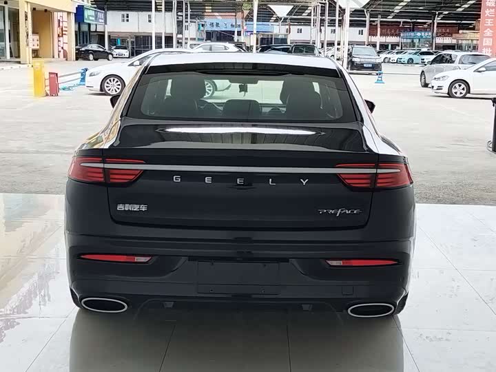 Фото 13 - Geely Preface