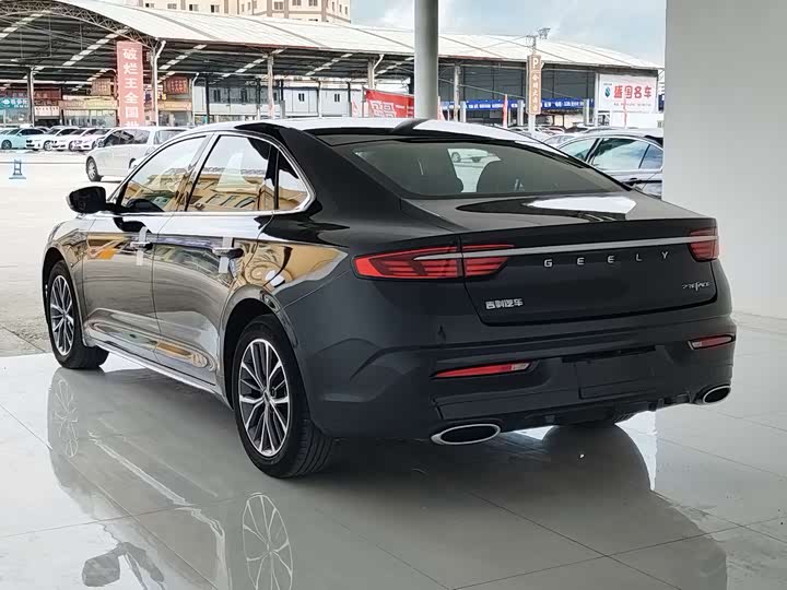 Фото 14 - Geely Preface