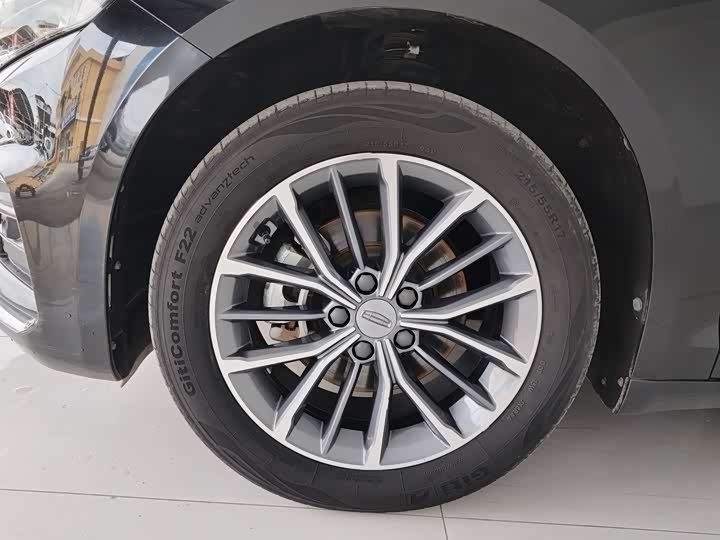 Фото 17 - Geely Preface