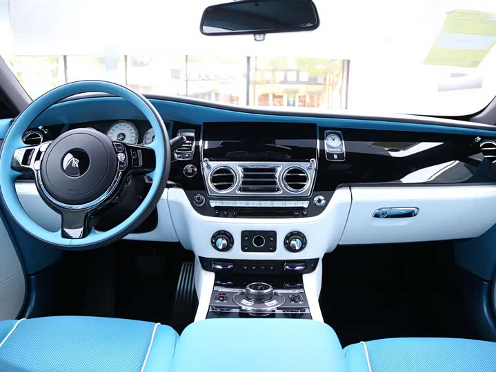 Фото 10 - Rolls-Royce Wraith