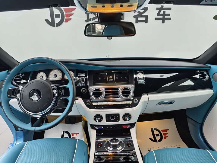 Фото 29 - Rolls-Royce Wraith