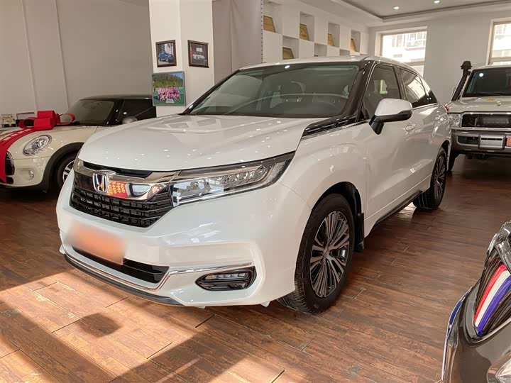 Фото 2 - Honda Avancier