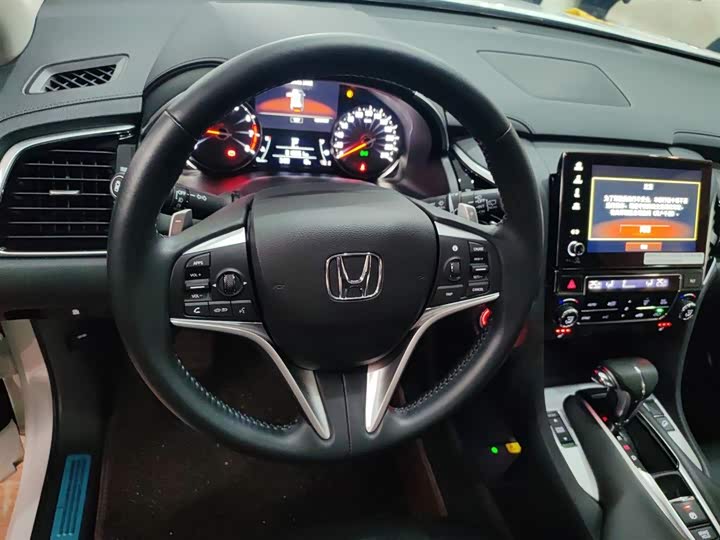 Фото 3 - Honda Avancier