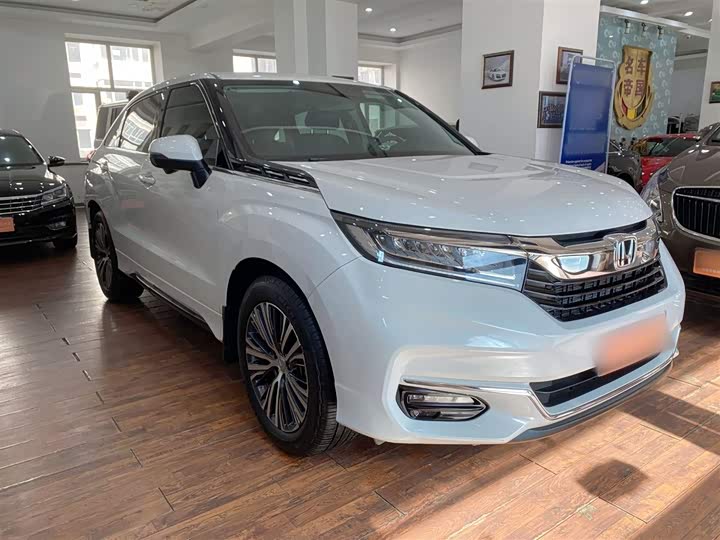 Фото 7 - Honda Avancier