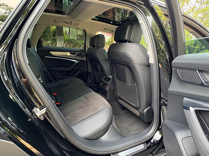 Фото 11 - Audi A6