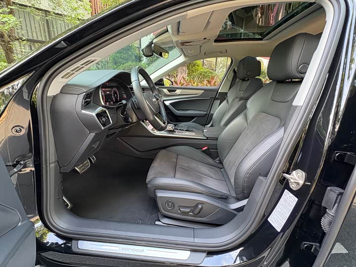 Фото 8 - Audi A6