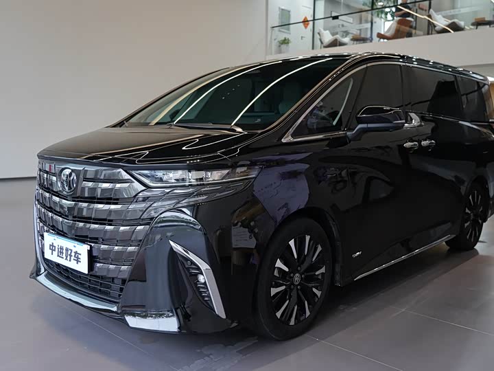 Фото 9 - Toyota Alphard
