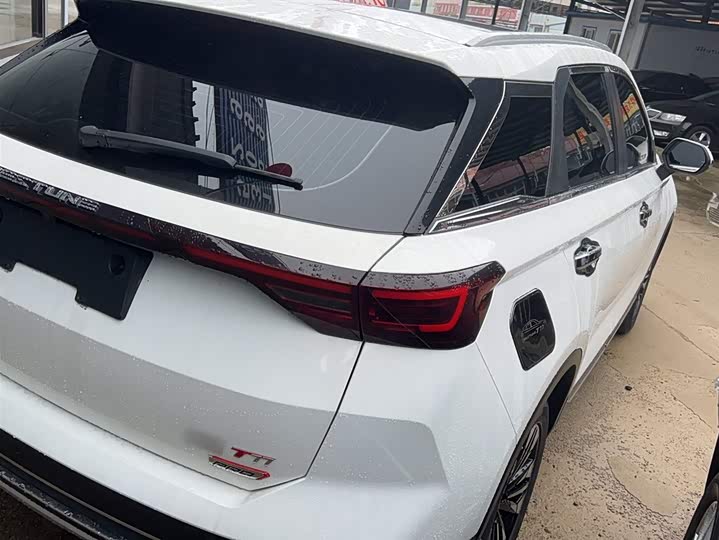 Фото 5 - Bestune T77