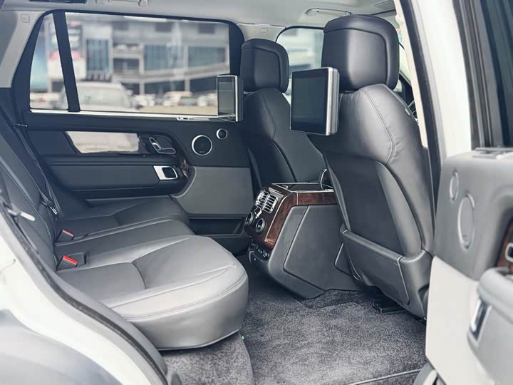 Фото 11 - Land Rover Range Rover