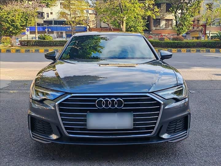 Фото 3 - Audi A6L