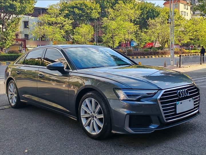 Фото 4 - Audi A6L