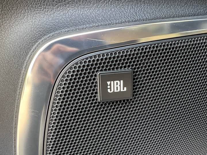 Фото 6 - Toyota Vellfire