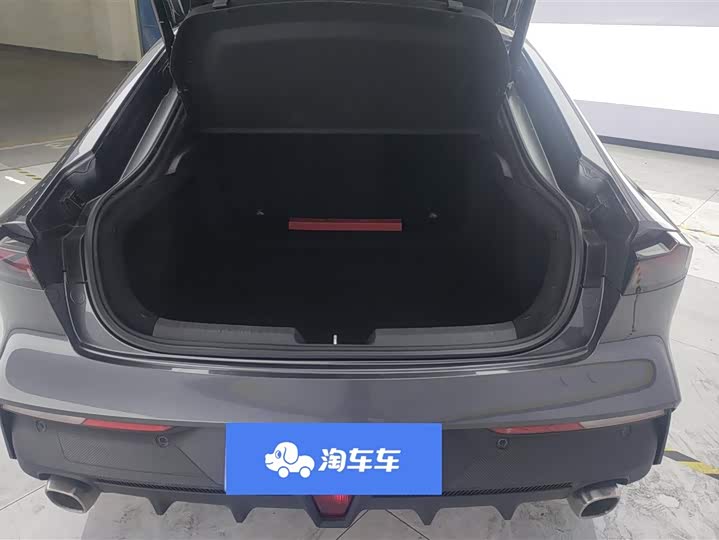 Фото 4 - Changan UNI-V