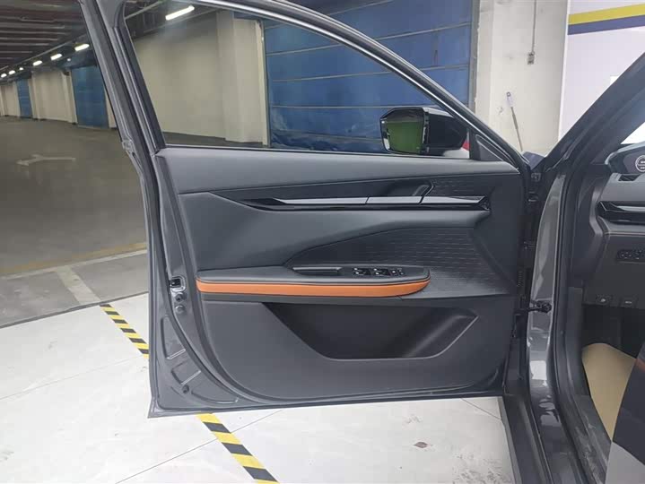 Фото 7 - Changan UNI-V