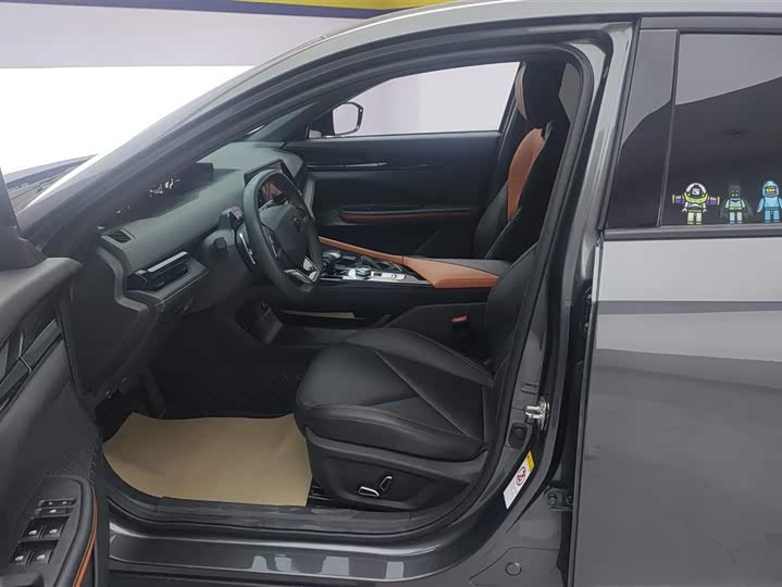 Фото 9 - Changan UNI-V