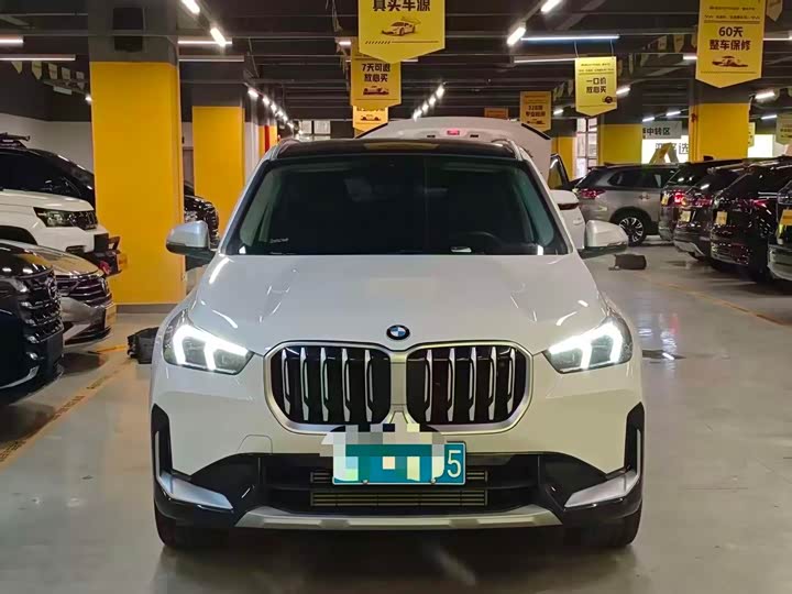 Фото 2 - BMW X1
