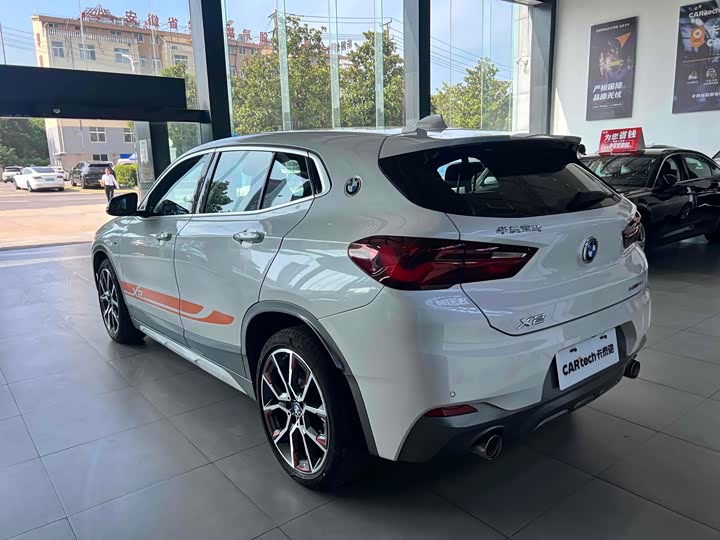 Фото 12 - BMW X2