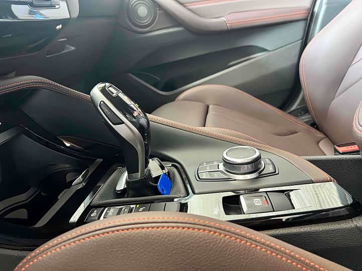 Фото 17 - BMW X2