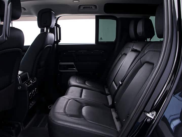 Фото 14 - Land Rover Defender