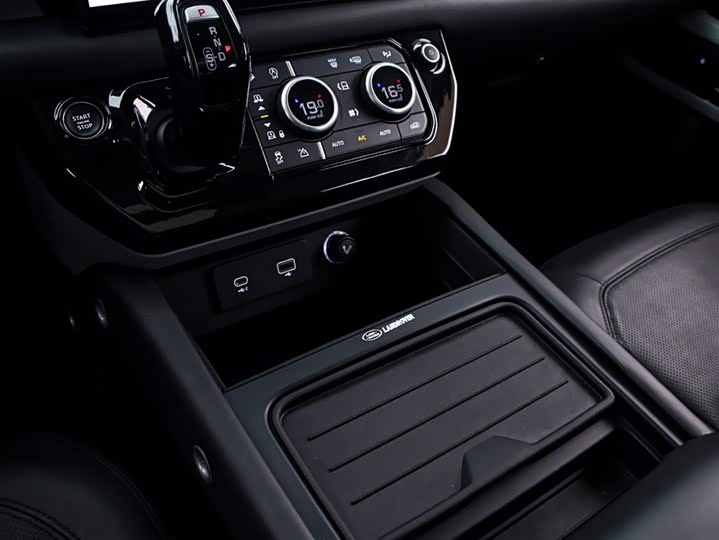 Фото 9 - Land Rover Defender