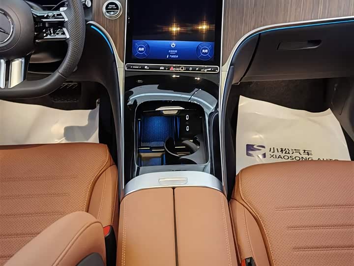 Фото 15 - Mercedes-Benz GLC-Class