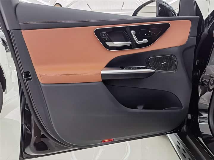 Фото 8 - Mercedes-Benz GLC-Class