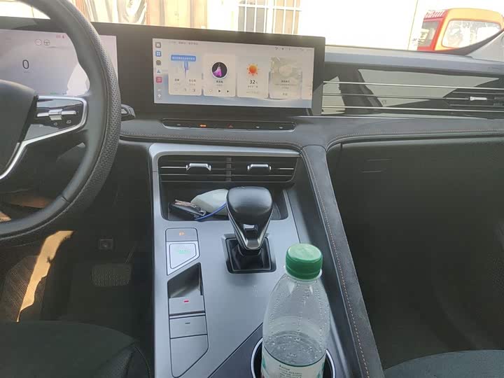 Фото 7 - Roewe D5X DMH