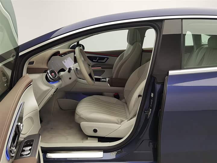 Фото 10 - Mercedes-Benz EQS