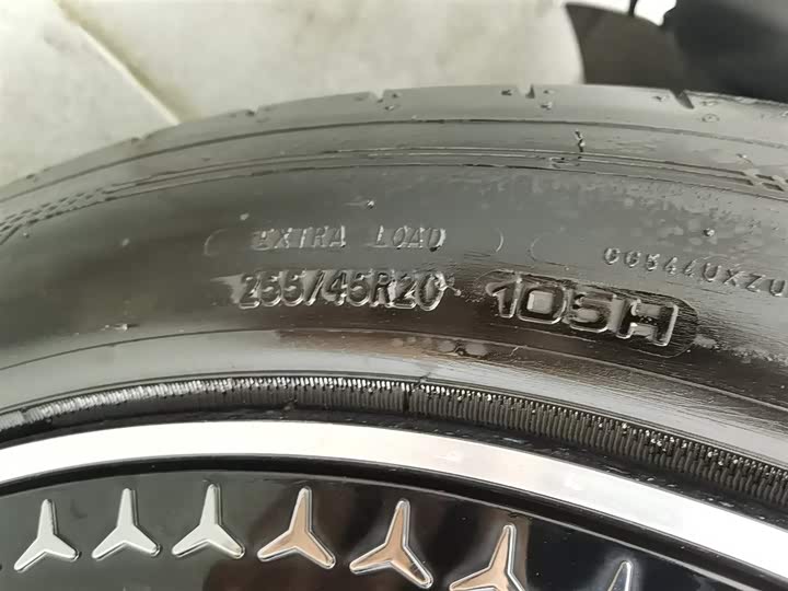 Фото 24 - Mercedes-Benz EQS