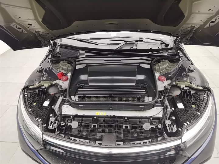 Фото 6 - Mercedes-Benz EQS