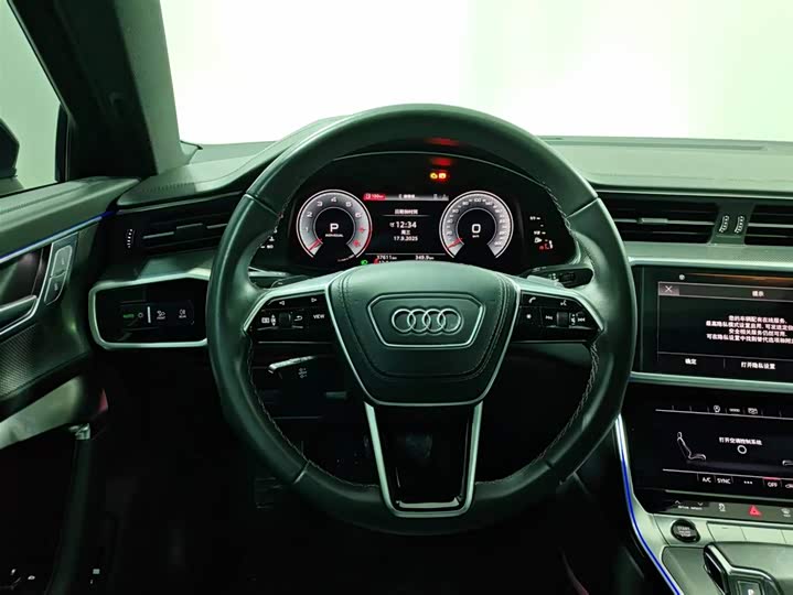 Фото 11 - Audi A6L