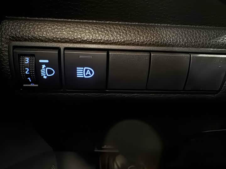 Фото 11 - Toyota Levin