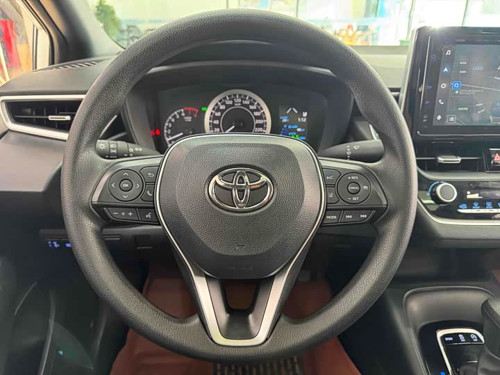 Фото 14 - Toyota Levin