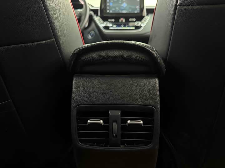 Фото 17 - Toyota Levin