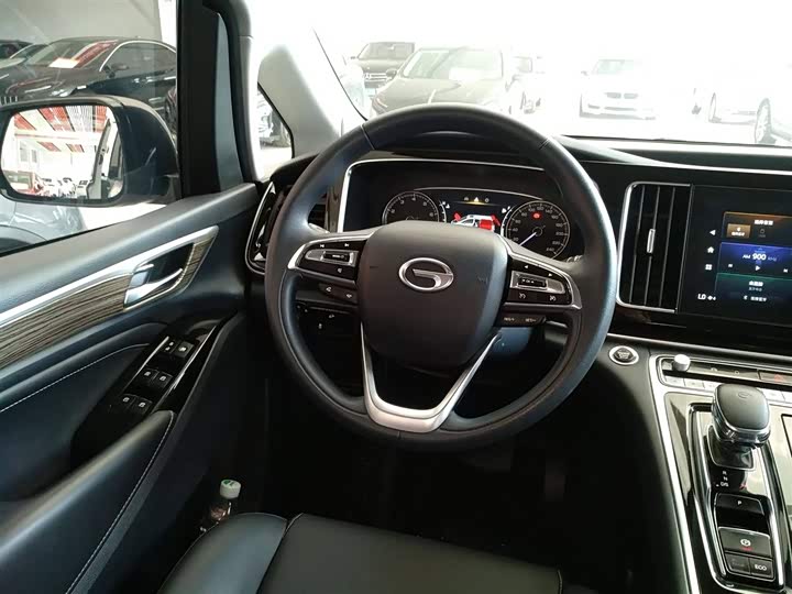 Фото 11 - GAC Trumpchi M8