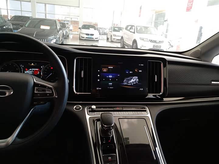 Фото 13 - GAC Trumpchi M8