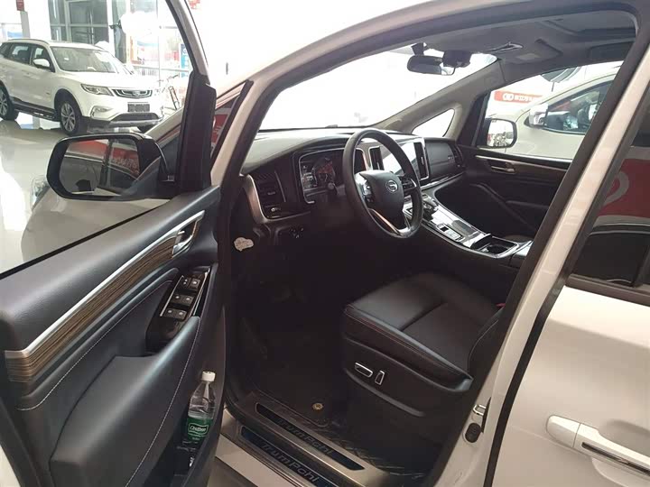 Фото 16 - GAC Trumpchi M8