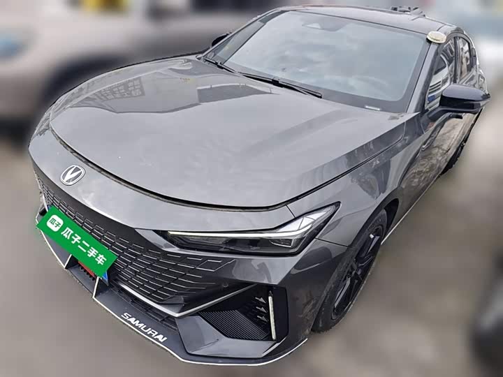 Фото 2 - Changan UNI-V