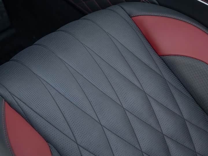 Фото 28 - Mercedes-Benz G-Class