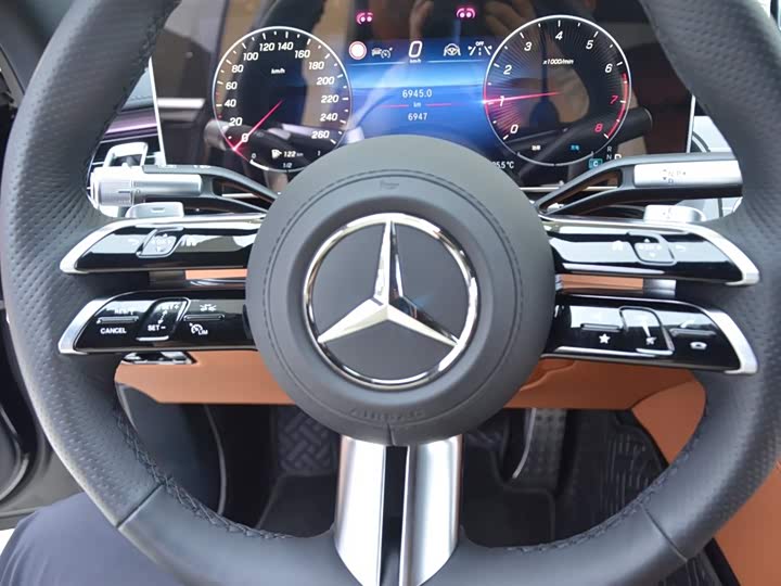 Фото 8 - Mercedes-Benz S-Class