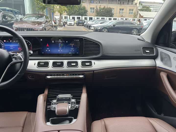 Фото 18 - Mercedes-Benz GLE-Class