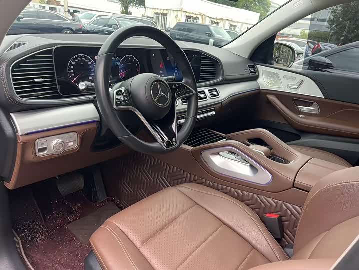 Фото 22 - Mercedes-Benz GLE-Class