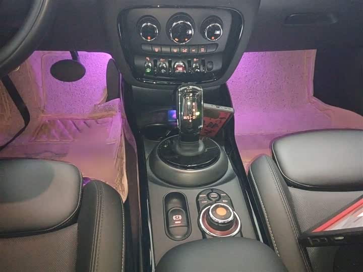 Фото 14 - Mini Clubman