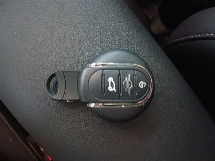 Фото 9 - Mini Clubman